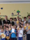 Akcje: Przedszkolaki z Sobniowa odkryły Krainę Biblioteki i Książki - Zdjęcie nr 7