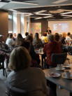 Dla Bibliotekarzy: Inspiracje i integracja – wizyta bibliotekarzy i seniorów z Hrubieszowa - Zdjęcie nr 3